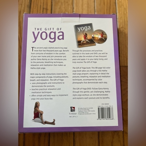 Genuine Hinkler The Gift of Yoga (Workout DVD) Kit - Picture 3 of 4